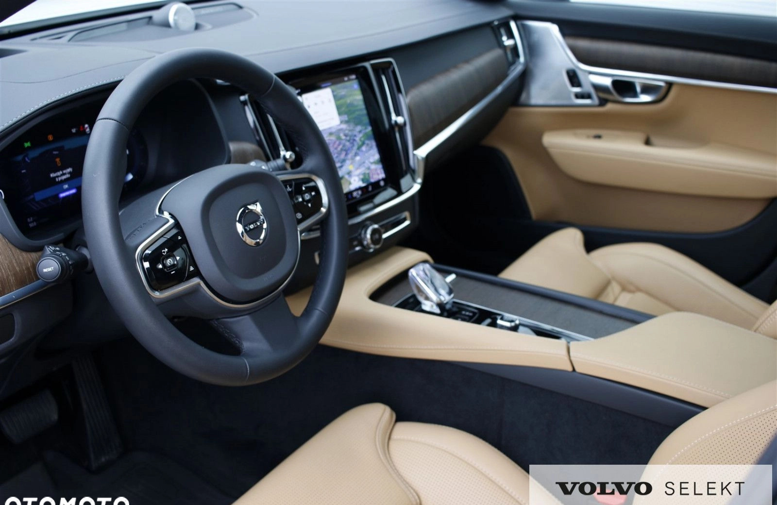 Volvo V90 Cross Country cena 325000 przebieg: 14000, rok produkcji 2023 z Tychy małe 704